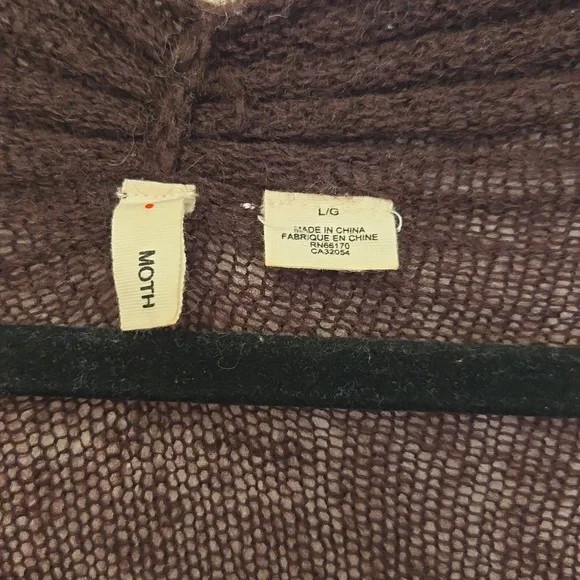 2 Sweater Bundle - Picture 3 of 8